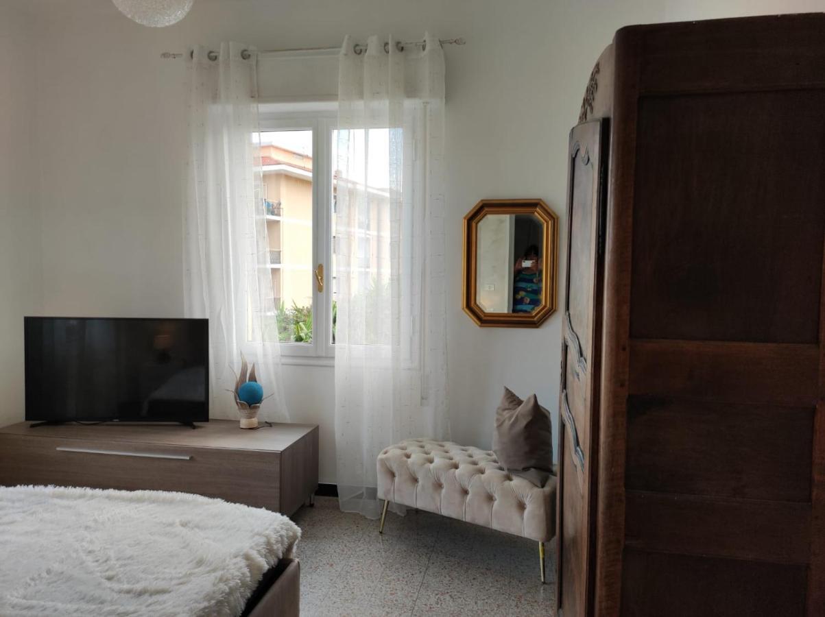Appartamento Vicino Al Mare Con Parcheggio Riva Ligure Eksteriør billede